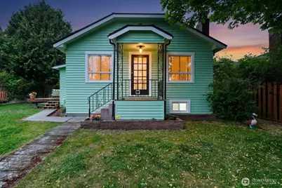 908 N 102nd, Seattle, WA 98133 - Photo 3