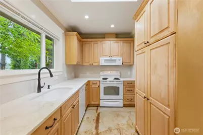 3821 Shelby Road, Lynnwood, WA 98087 - Photo 35