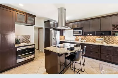 10032 30th Avenue SW, Seattle, WA 98146 - Photo 7
