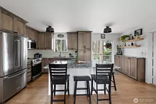 1013 Carl Ave, Oak Harbor, WA 98277 - Photo 13