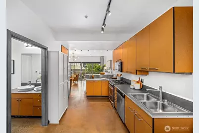 1414 12th Avenue #203, Seattle, WA 98122 - Photo 5