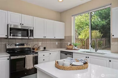 27345 245th Avenue SE, Maple Valley, WA 98038 - Photo 13