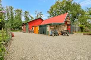 24713 State Rte 530 NE, Arlington, WA 98223 - Photo 3