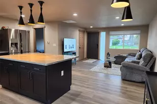 16405 NE 16th Pl, Bellevue, WA 98008 - Photo 5