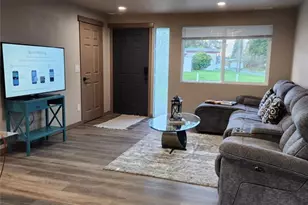 16405 NE 16th Pl, Bellevue, WA 98008 - Photo 7