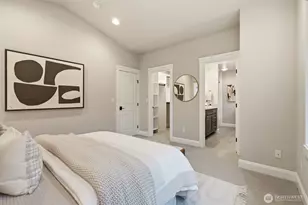 11056 SE 30th St, Bellevue, WA 98004 - Photo 31