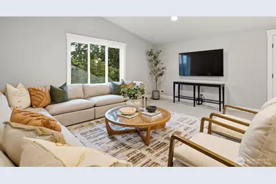 11056 SE 30th St, Bellevue, WA 98004 - Photo 35