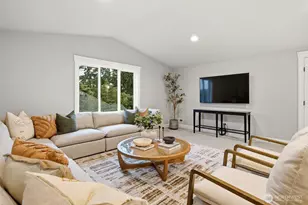 11056 SE 30th St, Bellevue, WA 98004 - Photo 35