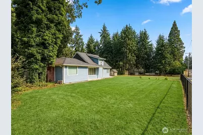 15205 22 Avenue E, Tacoma, WA 98445 - Photo 3