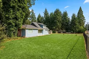 15205 22nd Ave E, Tacoma, WA 98445 - Photo 3