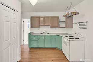 831 NW 52nd St, Seattle, WA 98107 - Photo 13