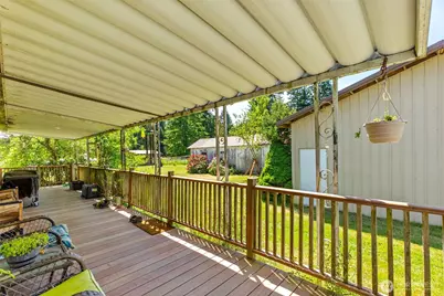 10739 128th Avenue SE, Rainier, WA 98576 - Photo 5