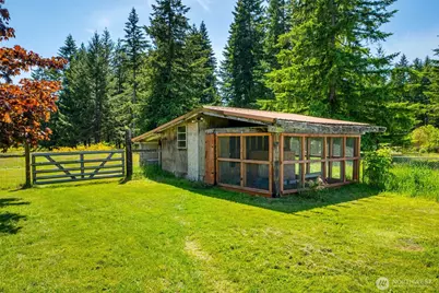 10739 128th Avenue SE, Rainier, WA 98576 - Photo 35