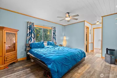 10739 128th Avenue SE, Rainier, WA 98576 - Photo 17