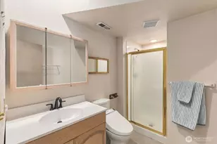 6922 N Meadowdale Rd, Edmonds, WA 98026 - Photo 21