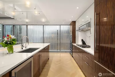 99 Union Street #1704, Seattle, WA 98101 - Photo 15