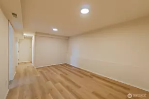 12057 20th Ave NE, Seattle, WA 98125 - Photo 13