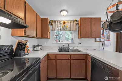 70 E Balmoral Way, Shelton, WA 98584 - Photo 11