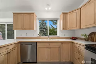 11305 216th Ave Ct E, Bonney Lake, WA 98391 - Photo 9