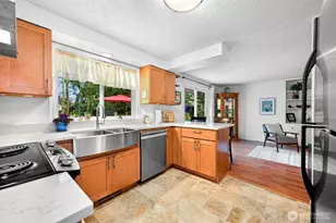 349 S Park St, Lynden, WA 98264 - Photo 7