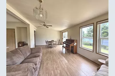 687 Copalis Avenue NE, Ocean Shores, WA 98569 - Photo 11