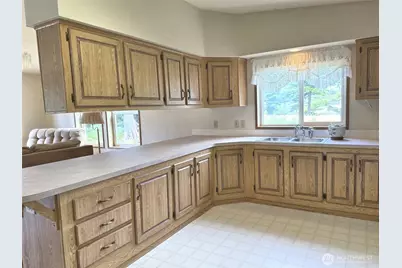 687 Copalis Avenue NE, Ocean Shores, WA 98569 - Photo 9