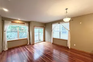 9216 Stone Ave N, Seattle, WA 98103 - Photo 11
