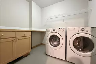 9216 Stone Ave N, Seattle, WA 98103 - Photo 23