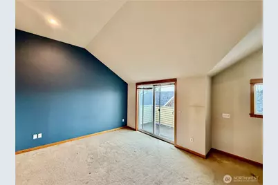 9216 Stone Ave N #B, Seattle, WA 98103 - Photo 13
