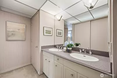 1620 43rd Avenue E #1B, Seattle, WA 98112 - Photo 25