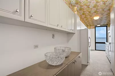 1620 43rd Avenue E #1B, Seattle, WA 98112 - Photo 17