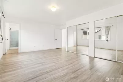 110 Ferndale Avenue SE, Renton, WA 98056 - Photo 17