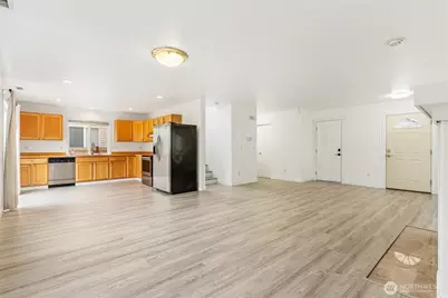110 Ferndale Avenue SE, Renton, WA 98056 - Photo 11