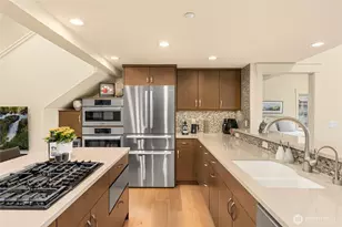 450 Wood Ave SW, Bainbridge Island, WA 98110 - Photo 21
