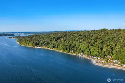 27830 Manzanita Beach Road SW, Vashon, WA 98070 - Photo 13