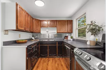 7020 S 120th Place, Seattle, WA 98178 - Photo 7