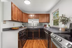 7020 S 120th Pl, Seattle, WA 98178 - Photo 7