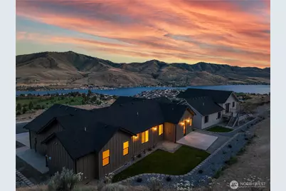 922 Long Drive, Chelan, WA 98816 - Photo 1