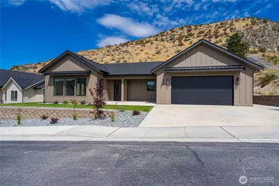922 Long Drive, Chelan, WA 98816 - Photo 3