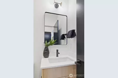4517 35th Avenue S #E, Seattle, WA 98118 - Photo 9
