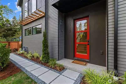 10733 17th Avenue NE, Seattle, WA 98125 - Photo 3