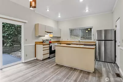 9810 116th Place NE, Kirkland, WA 98033 - Photo 7