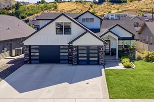 1014 Racine Spgs Dr, Wenatchee, WA 98801 - Photo 1