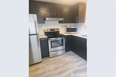 11335 Sunnyside Avenue N, Seattle, WA 98133 - Photo 9