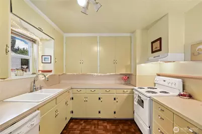 13802 A Street S, Tacoma, WA 98444 - Photo 9