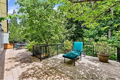 12018 Big Leaf Way NE, Redmond, WA 98053 - Photo 33