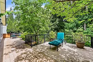 12018 Big Leaf Way NE, Redmond, WA 98053 - Photo 33