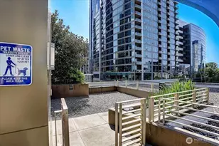 910 Lenora St, Seattle, WA 98121 - Photo 35