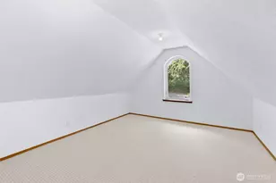 10095 NE Knight Rd, Bainbridge Island, WA 98110 - Photo 21