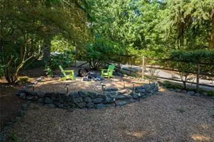 10095 NE Knight Rd, Bainbridge Island, WA 98110 - Photo 25